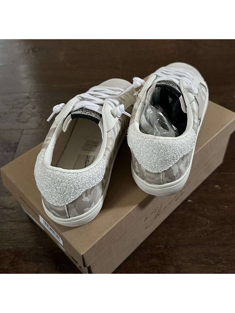 Vintage Havana Camo Star Sneakers Gray White
Size 8 NIB - Picture 8 of 14